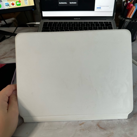 11 inch Apple Magic Keyboard - Picture 3 of 3